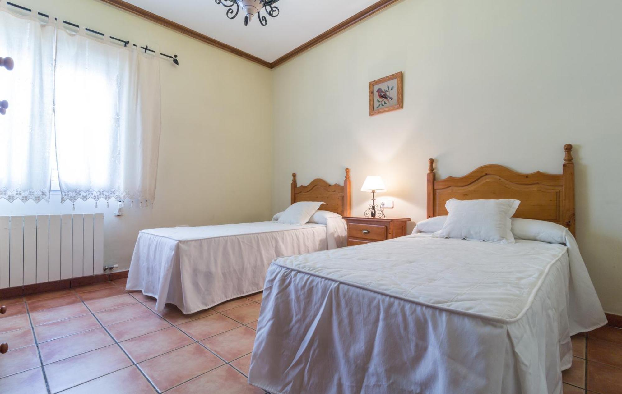 Casa Rural La Del Alba Seria Аргамасилья-де-Альба Экстерьер фото