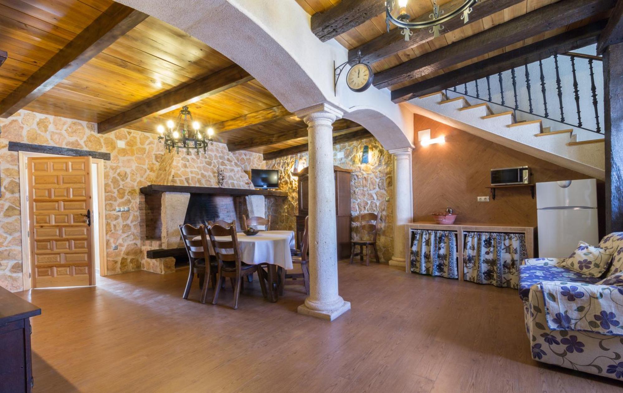 Casa Rural La Del Alba Seria Аргамасилья-де-Альба Экстерьер фото